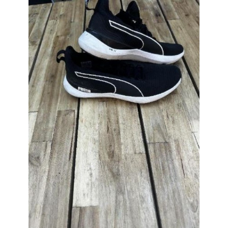 Puma blanche et noir Taille 38