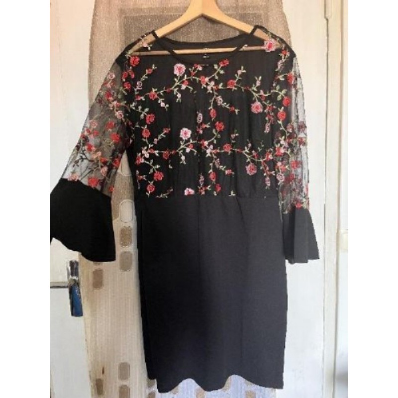 Robe noir fleurs rose rouge SHEIN Curve 2xL