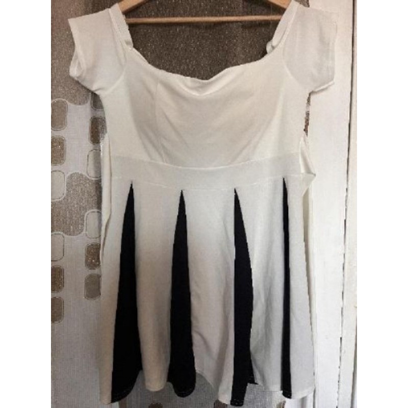 Robe blanche rayures Noir T42