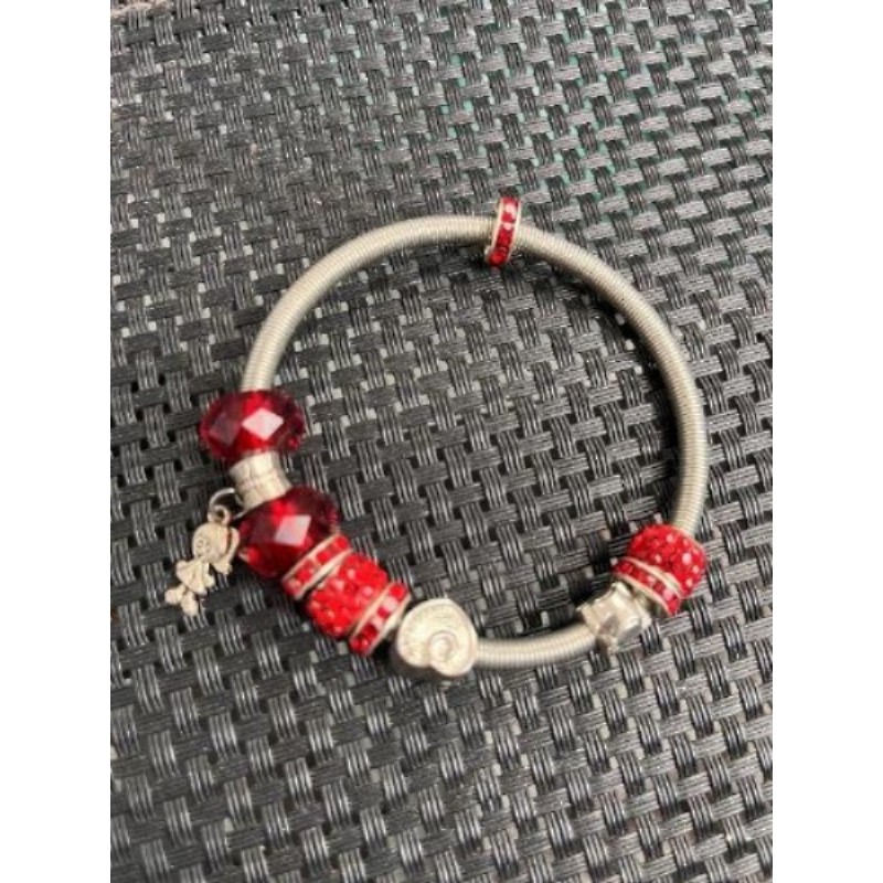 Bracelet acier et perle rouge 