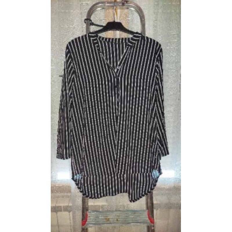 Chemise longue à rayures noires, TU