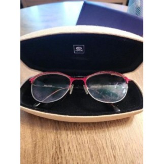 Lunette rouge