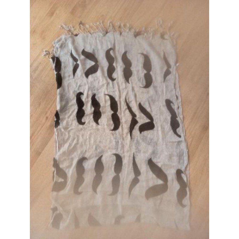 Foulard Moustache 180x60