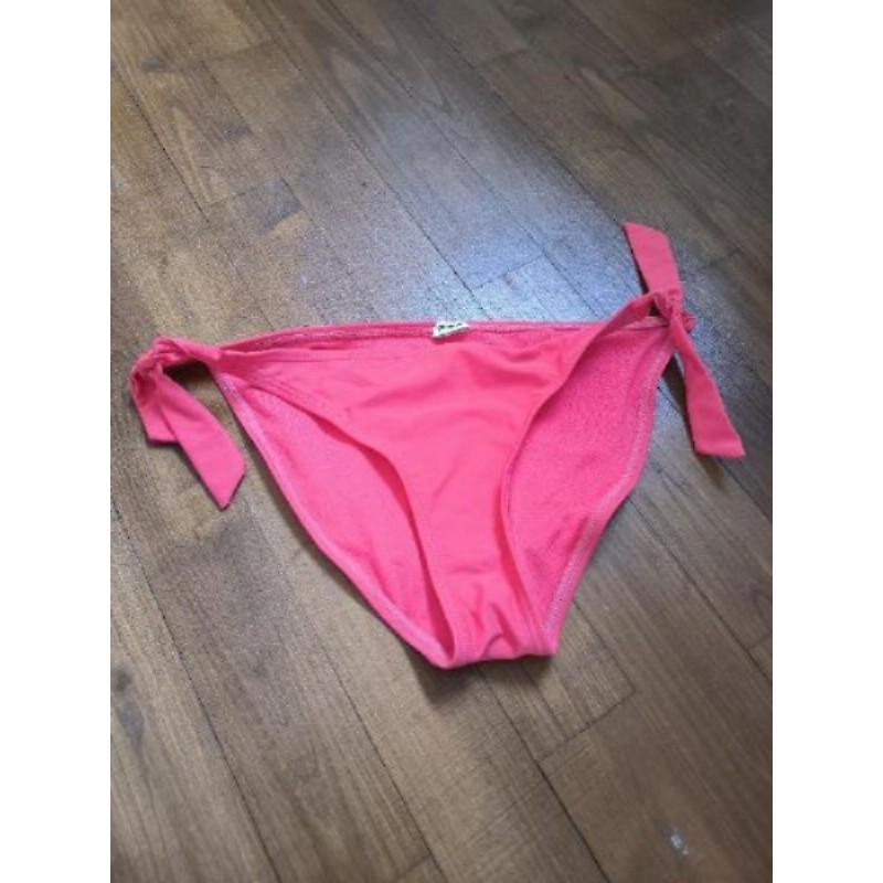 Bas de maillot de bain corail pimkie T40 (haut en vente)