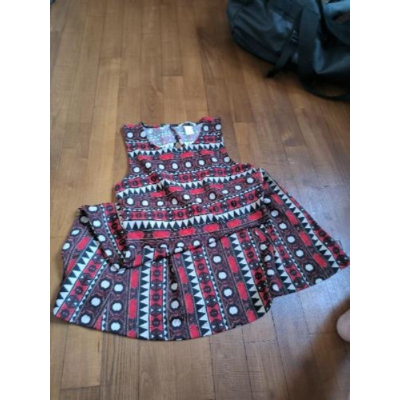 Robe H&M. Dos nu. État neuf. TS