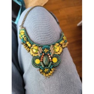 Collier plastron vert et...