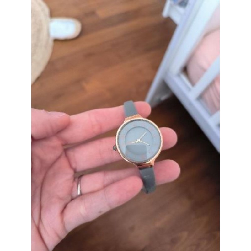 Montre grise 