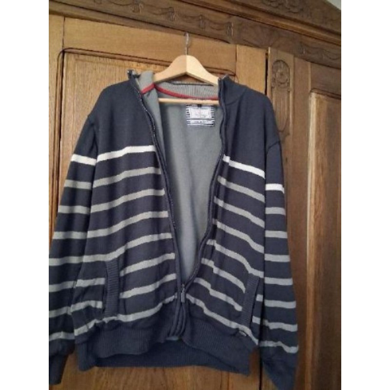 Blouson bleu marine rayé gris marque terre de marins taille L doublé polaire 