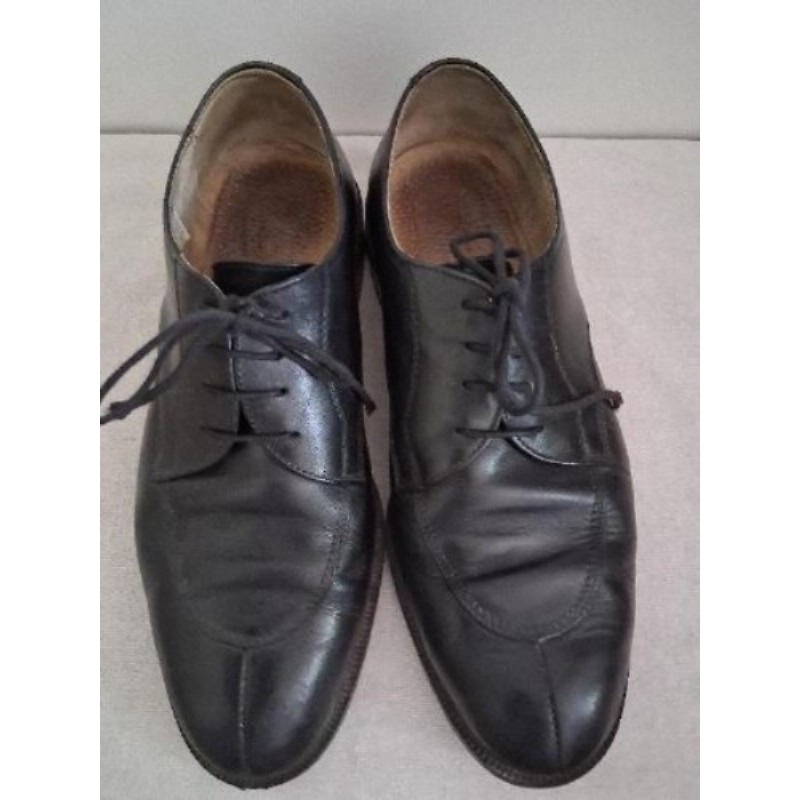 Souliers homme noirs p 43  cuir ´semelles en cuir qualité +++ Très chic 