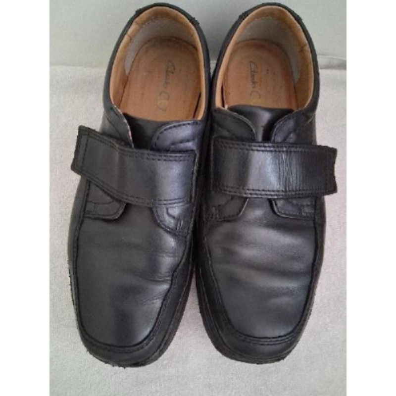 Mocassin  homme clarks noir p 43 tout cuir excellent état 