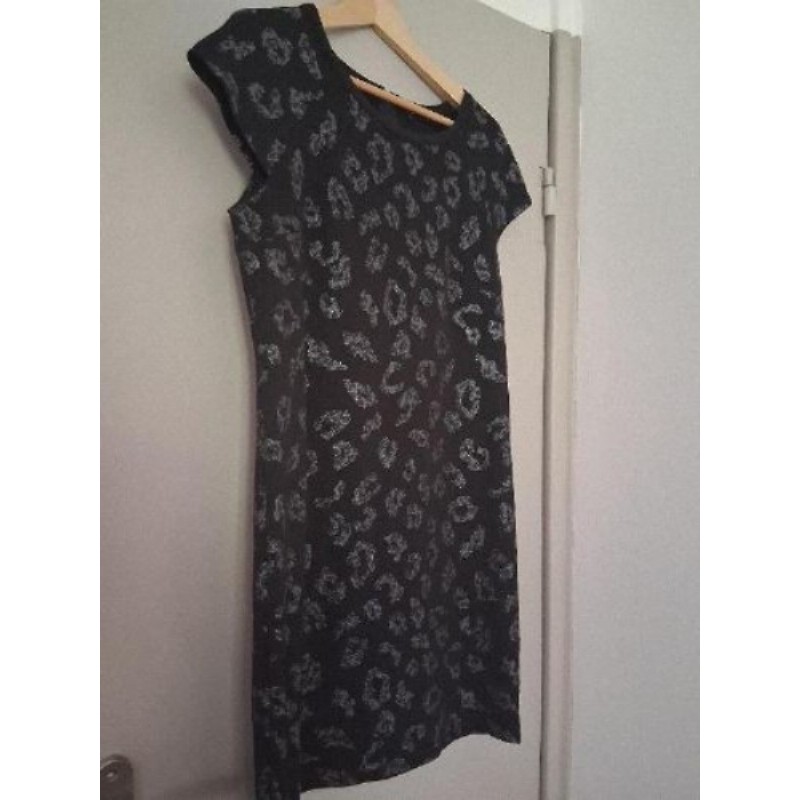 Robe femme noire taille 2 