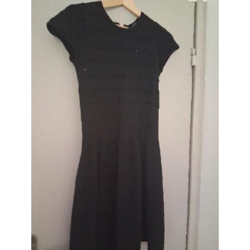 Robe femme noire taille 1