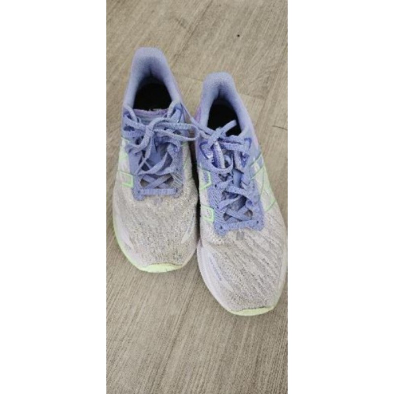 New Balance mauve gris et vert taille 37 portées une fois 
