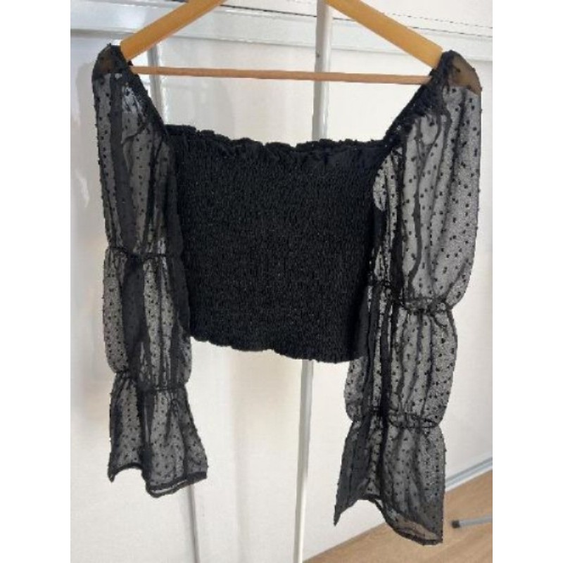 Top noir avec manches transparentes taille 40