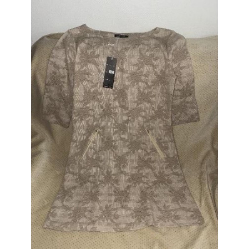 Robe femme taille M beige marque Vegas 
