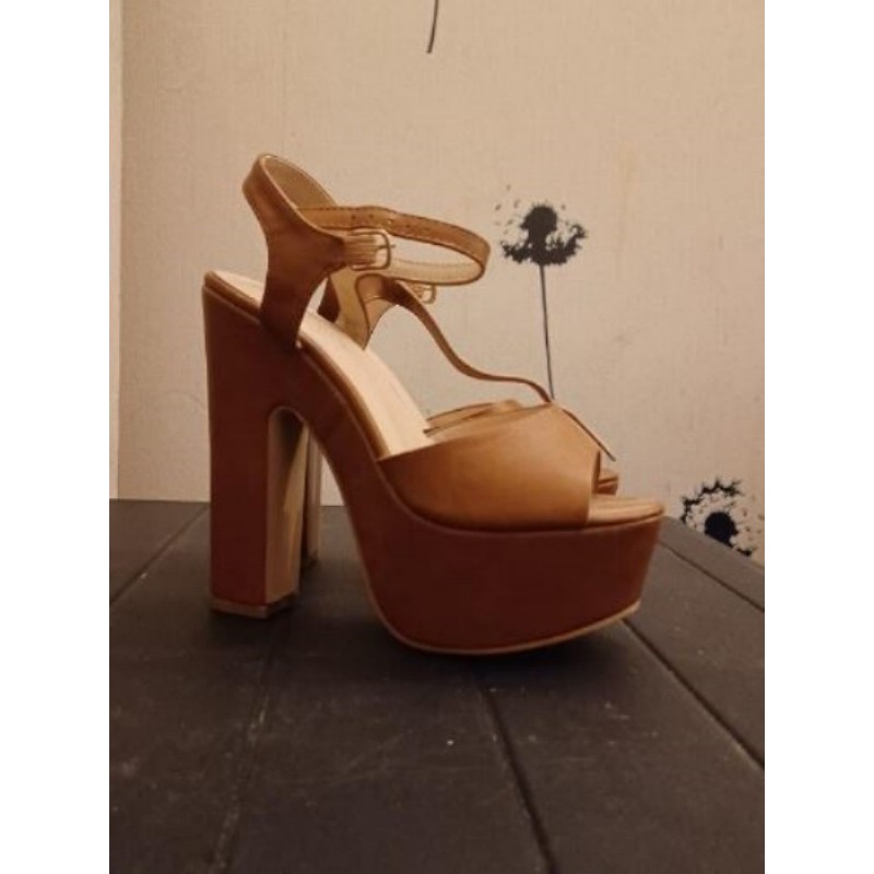 Sandale à talon marron 37