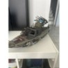 Bateau de guerre jouet avec 1 figurine 