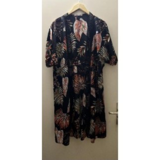 Kimono noir motif feuille...