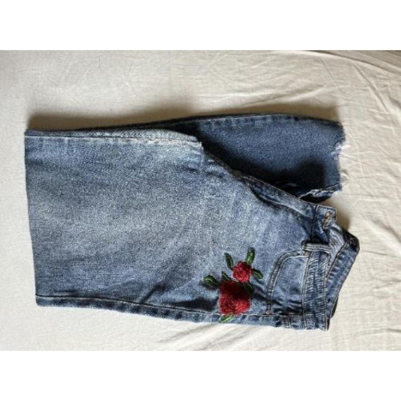 Jean skinny avec broderie fleurs L, New Yorker 