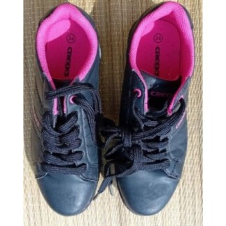 Creek noire taille 34 lacets