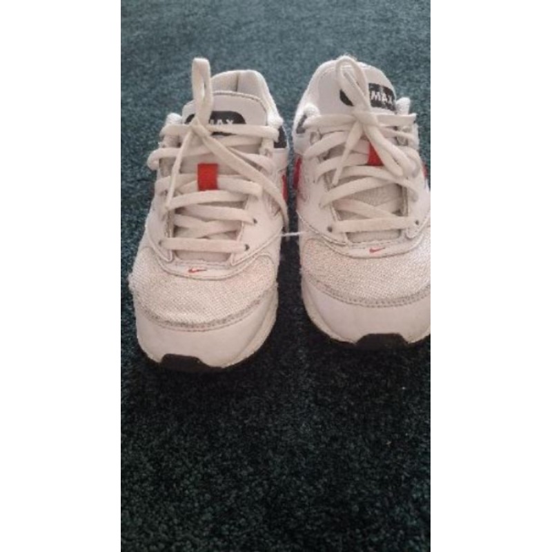 Basket Nike Air Max taille 30