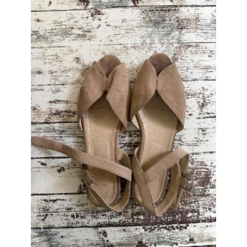 Sandales en cuir Made in Italy beige poudré – T39