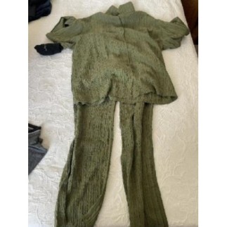 Ensemble kaki