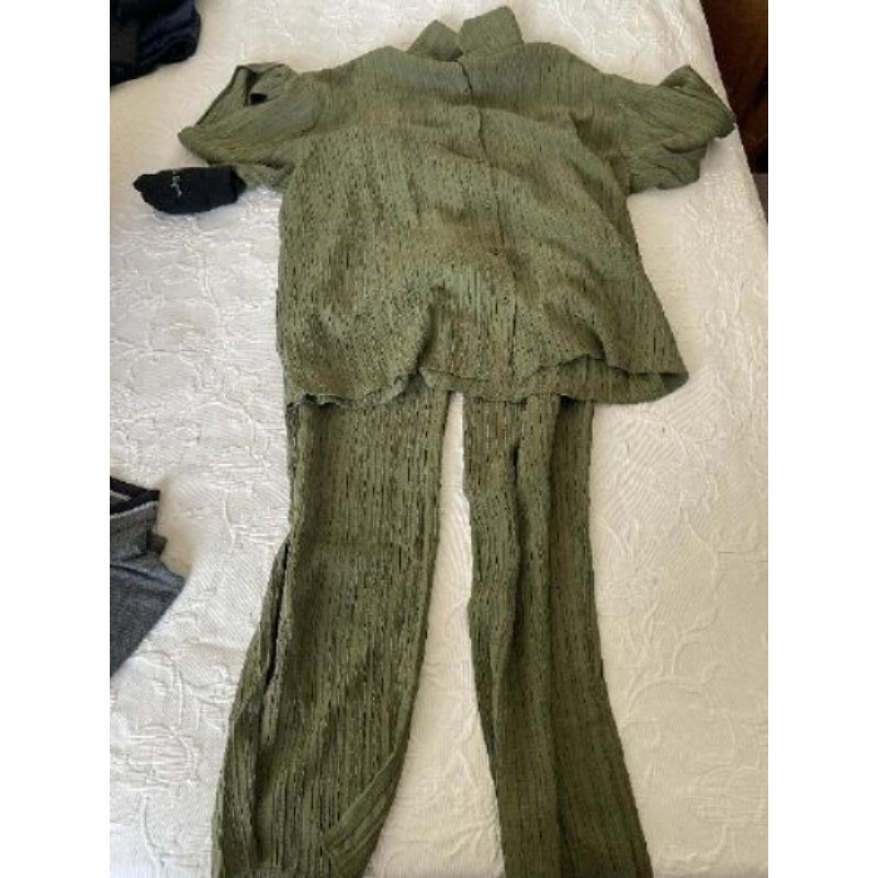 Ensemble kaki