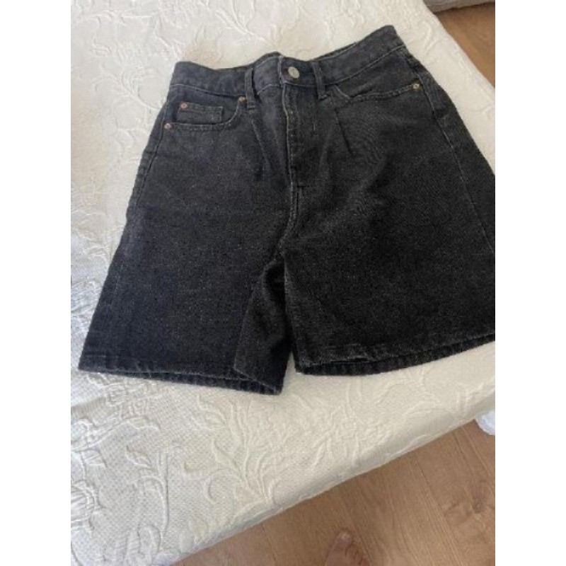 Short jean noir 