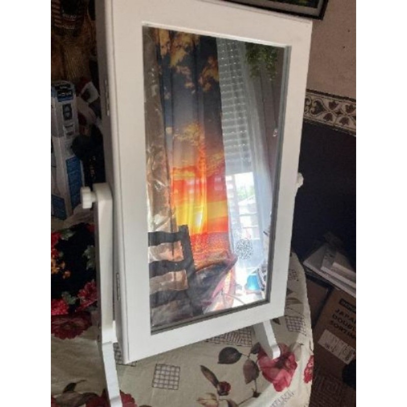 Miroir à bijoux 