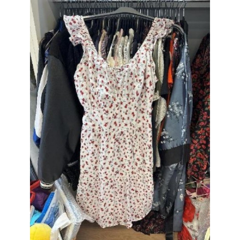Robe blanche fleurs rouges taille 42-A