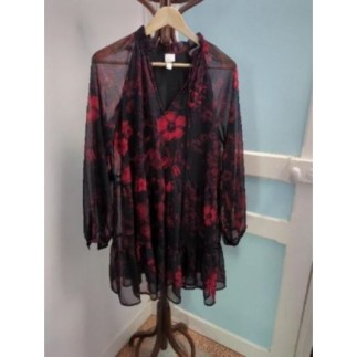 Robe noire fleurs rouges 36-38