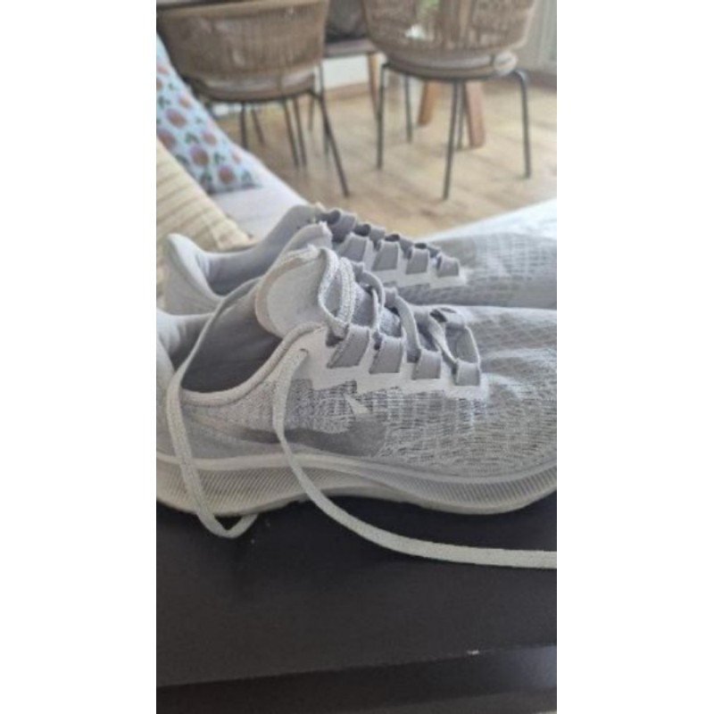 Basket nike grise 40