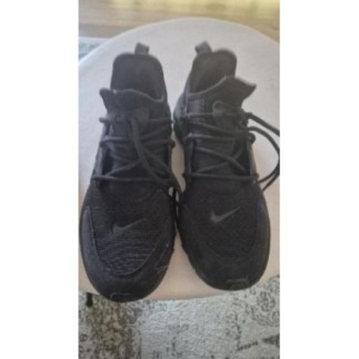 Basket nike noire 39