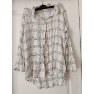 Chemise blanche cache cache 