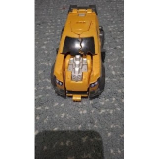 Voiture  jaune transformer 