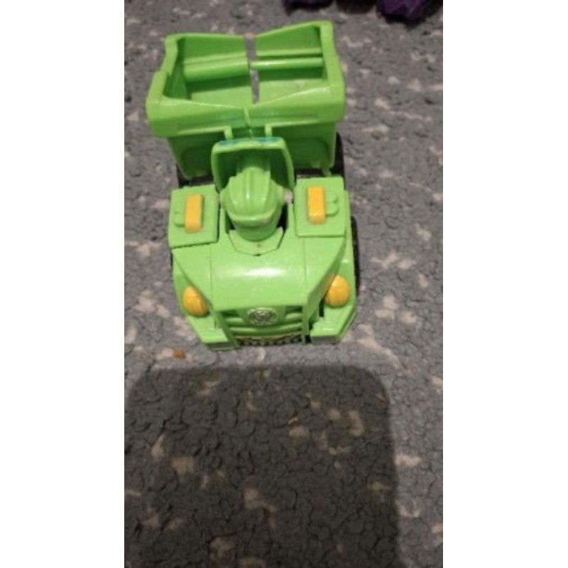 Voiture vert transformer 