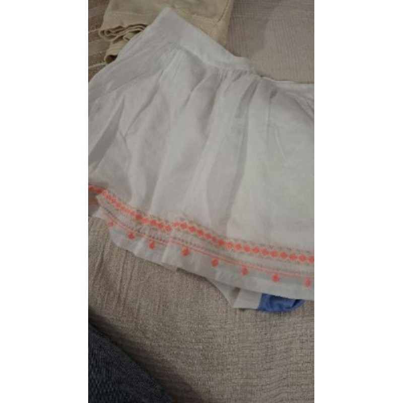 Jupe blanche brodée taille S