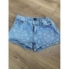 Short jean à fleurs blanches fille Kiabi 8 ans 