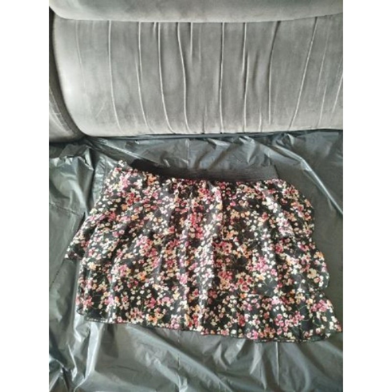 Jupe noire fleurie élastique - Mim taille M