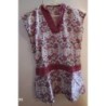 Robe ou tunique blanche en coton, à motifs fleurs rose, vert, marque Gemo, taille 46