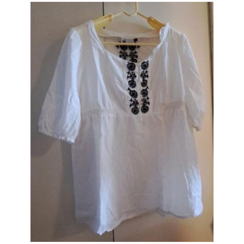 Tunique blanche coton avec broderies bleues Kiabi, taille 44