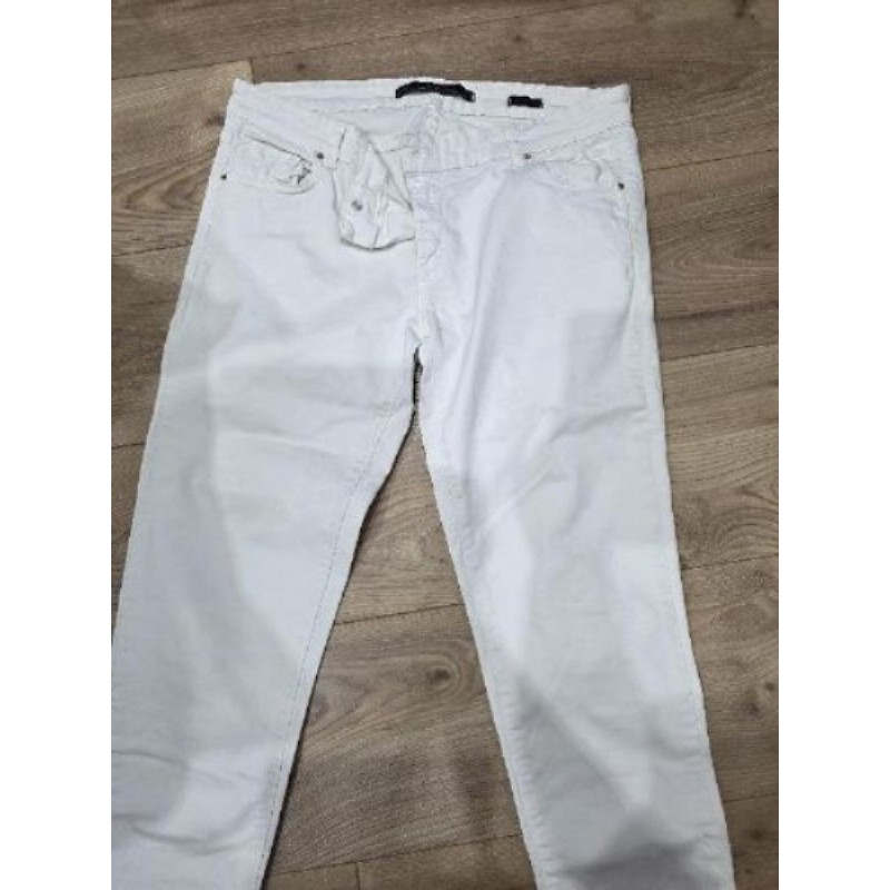 Jean blanc casse zara T40