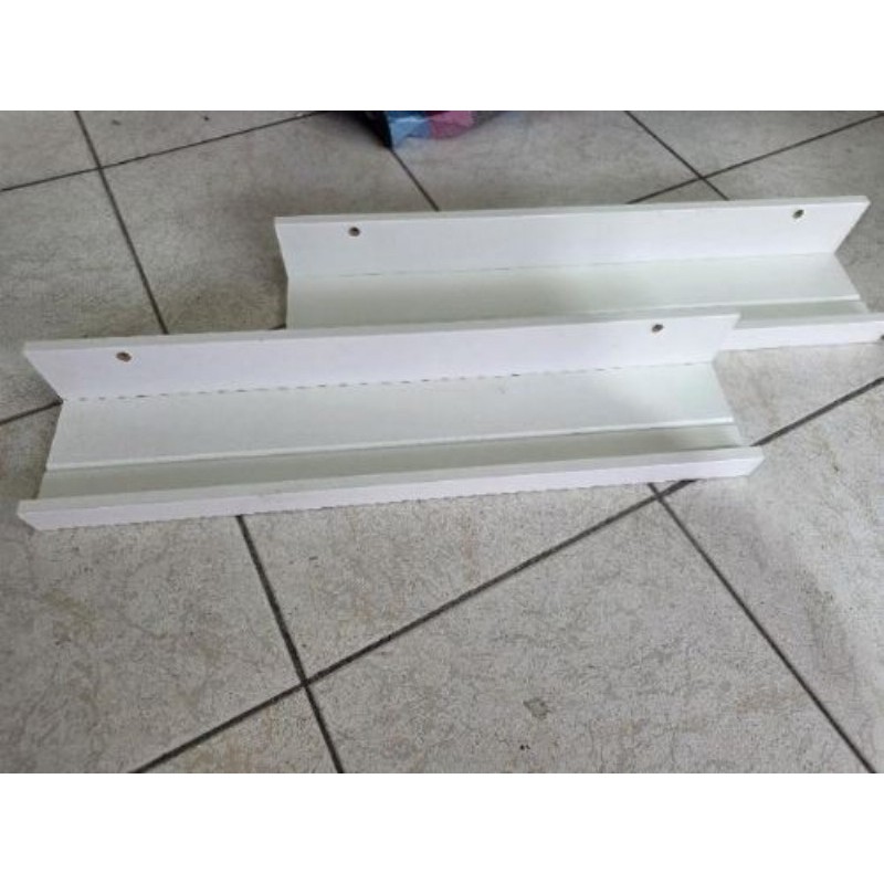 Lot 2 etageres
