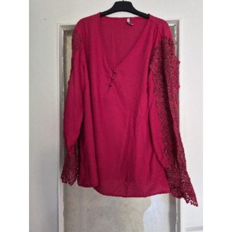 Chemise rouge à dentelles - Blanche porte - Taille XXL - neuf