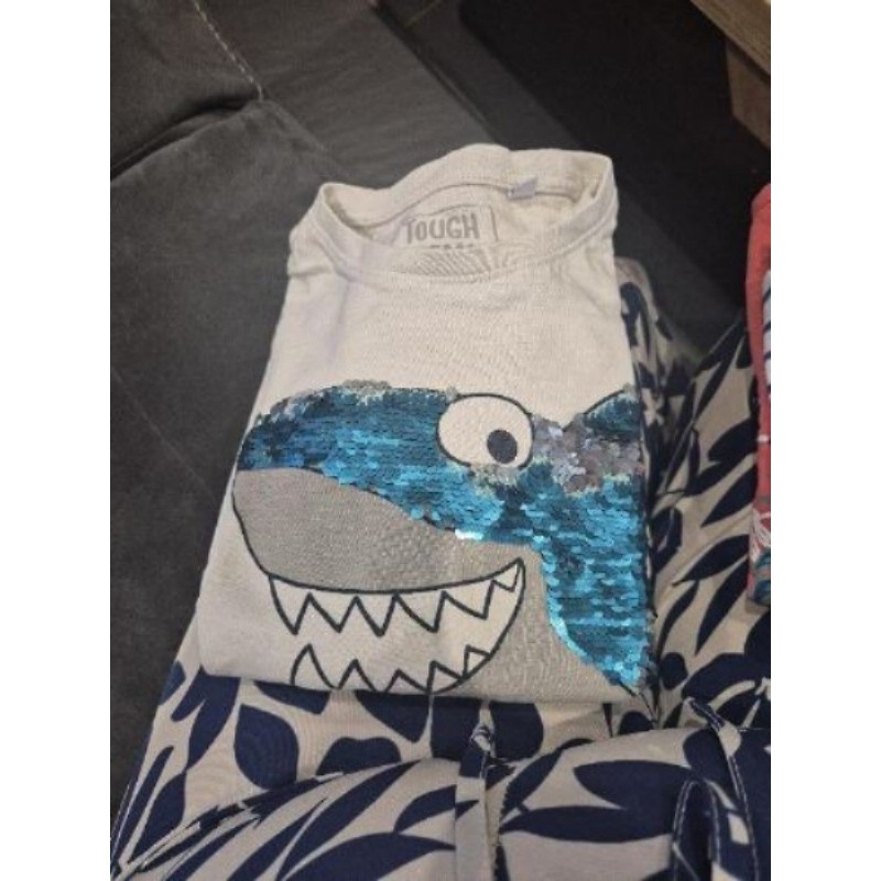 T shirt blanc requin 8 ans