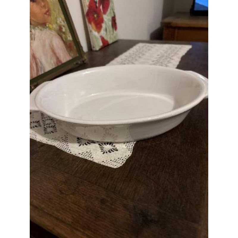 Plat blanc ovale en faïence 