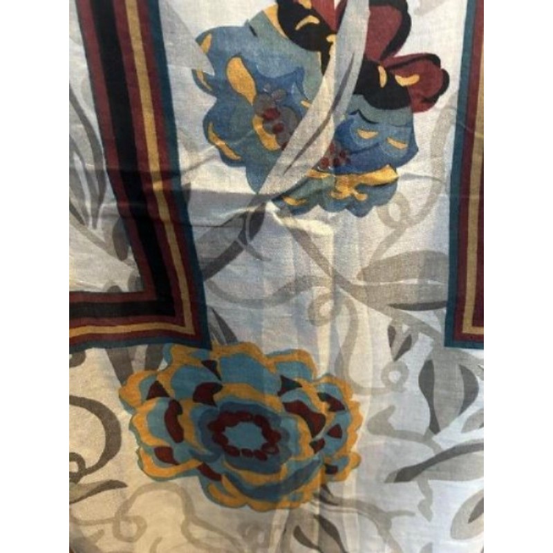 Foulard imprimé grosses fleurs 