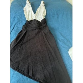 Robe noir et blanche taille...
