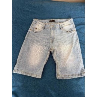 Short Jean taille 40
